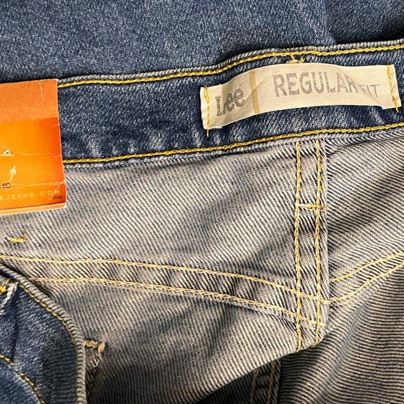Men’s 46x30 stretch Big and Tall Regular Fit Lee Jeans NWT - Picture 5 of 6